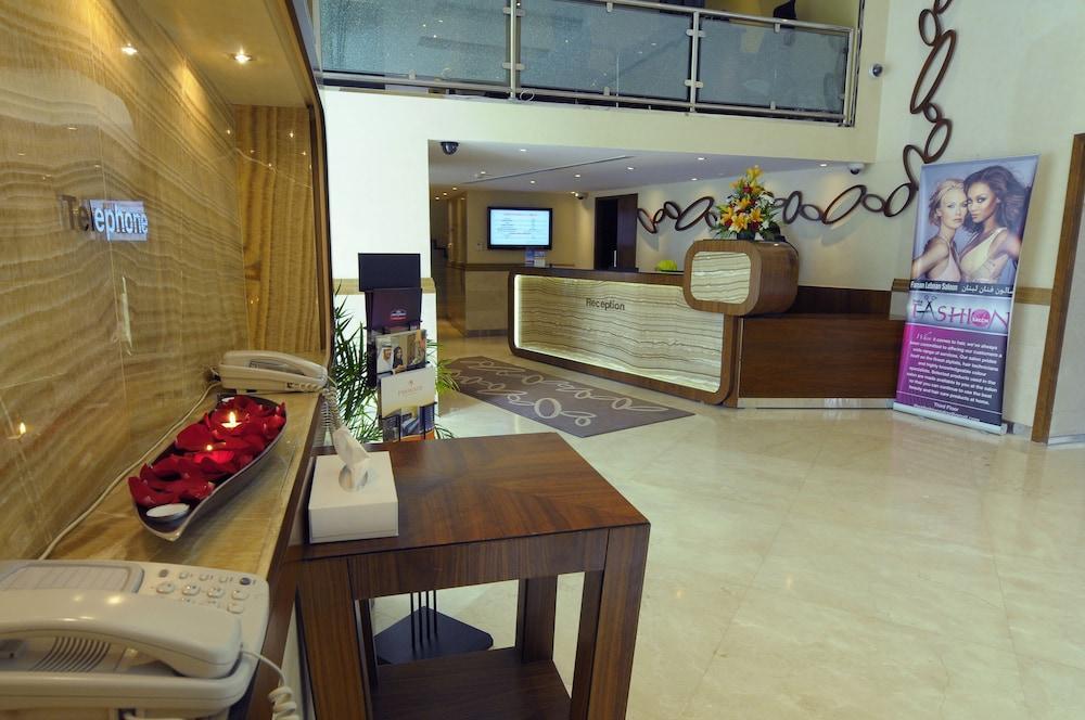 Howard Johnson By Wyndham Abu Dhabi Downtown Kültér fotó