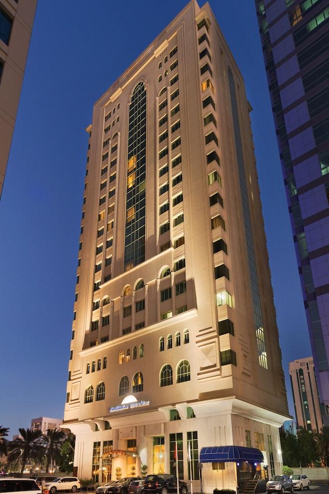 Howard Johnson By Wyndham Abu Dhabi Downtown Kültér fotó